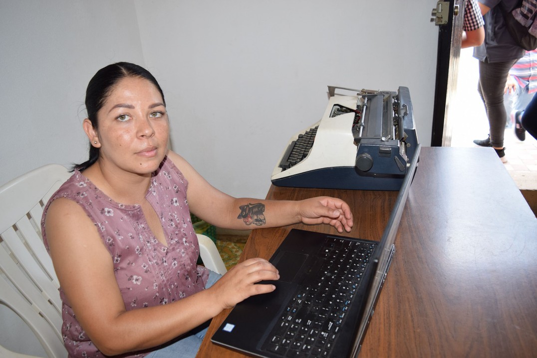 7 Aleida Huitrón.jpg Aleida Huitrón, integrante del Grupo de Productoras de La Cuesta.