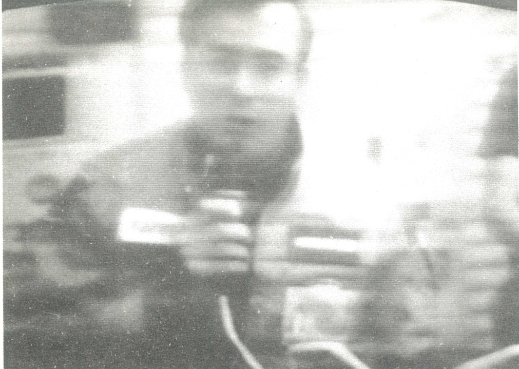 NERI.jpg Imagen captada durante el mensaje de Rodolfo Neri Vela, primer astronauta mexicano, al sobrevolar el territorio mexicano desde el transbordador Atlantis. Revista Información. Órgano interno de la SCT.
