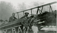 El biplano con monomotor de 85 caballos de fuerza.png