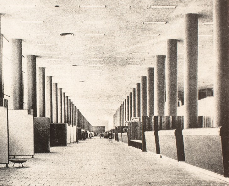 Gran vestíbulo del nuevo Aeropuerto Central. Memorias SCOP 1953-1954