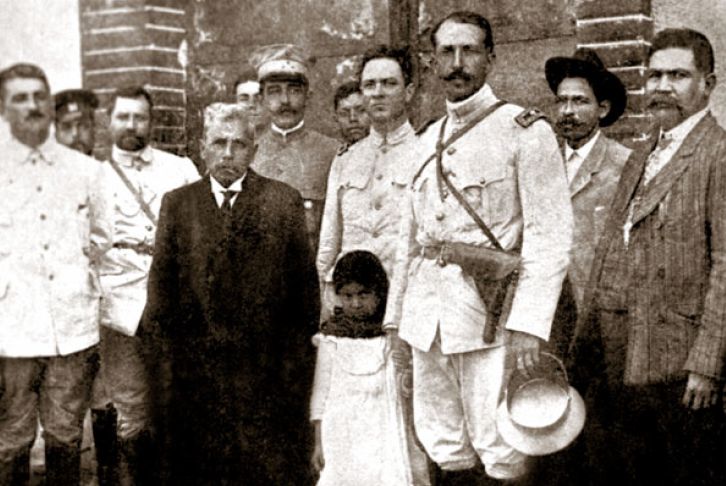 gral felipe.png El general Felipe Ángeles en Yautepec, Morelos, encomendado por el presidente Madero para negociar la amnistía con los revolucionarios zapatistas. Reproducción autorizada por el INAH.