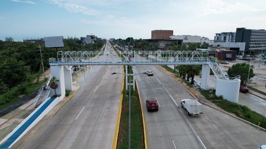 1 El Bulevar Luis Donaldo Colosio forma parte de la carretera 307.jpg
