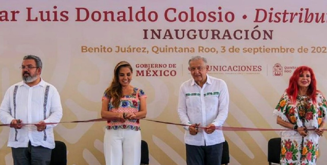 3 El Lic. Jorge Nuño Lara.png El Lic. Jorge Nuño Lara (extremo izquierdo), secretario de Infraestructura, Comunicaciones y Transportes, en la ceremonia de inauguración de estas importantes obras viales junto al presidente López Obrador. https://www.altonivel.com.mx/actualidad/inauguran-dos-obras-clave-en-cancun-para-impulsar-la-economia-y-el-turismo-local/