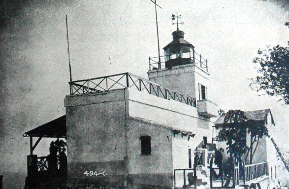 Faro de Mazatlán.jpg Faro de Mazatlán, Memoria SCOP 1927-1928.