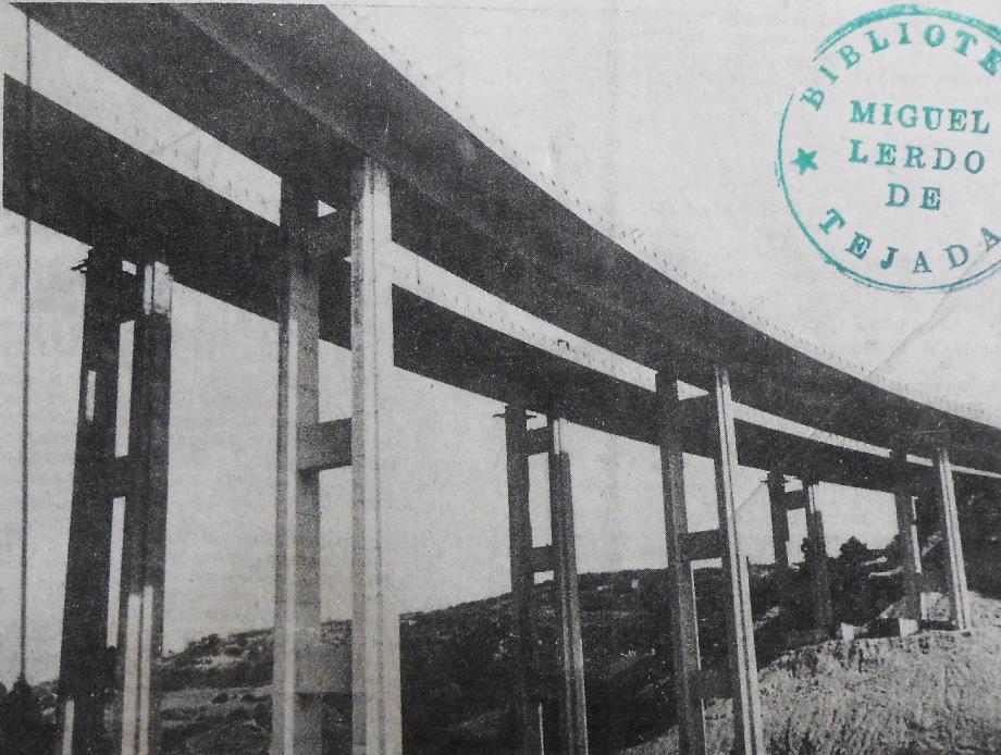 2 Gran viaducto doble elevado de 60 m de altura.jpg