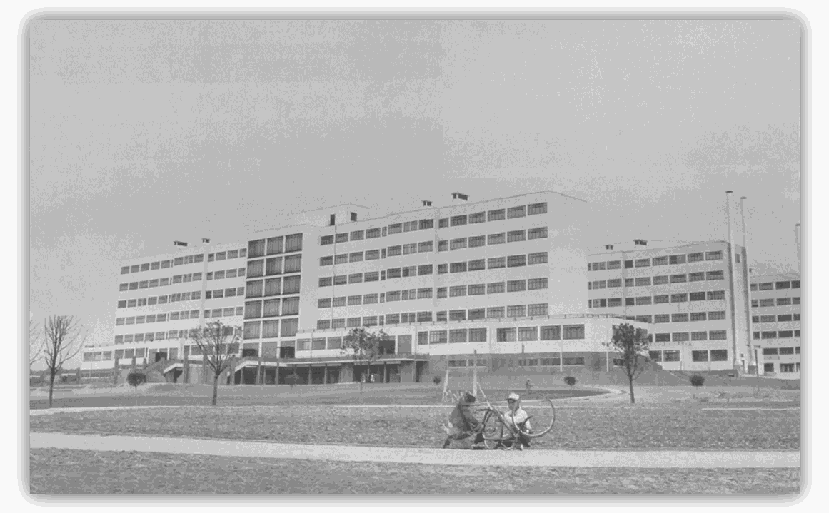 LA OBRA 11.png Hospital Militar Central construido en 1939 es una obra significativa más en el ramo de la salud. https://polancoayeryhoy.blogspot.com/2011/12/hospital-central-militar.html