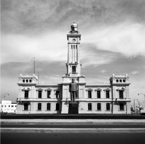 Faro Venustiano Carranza.jpg Faro Venustiano Carranza, símbolo histórico y de progreso del puerto de Veracruz. Fotografía autorizada por el INAH.