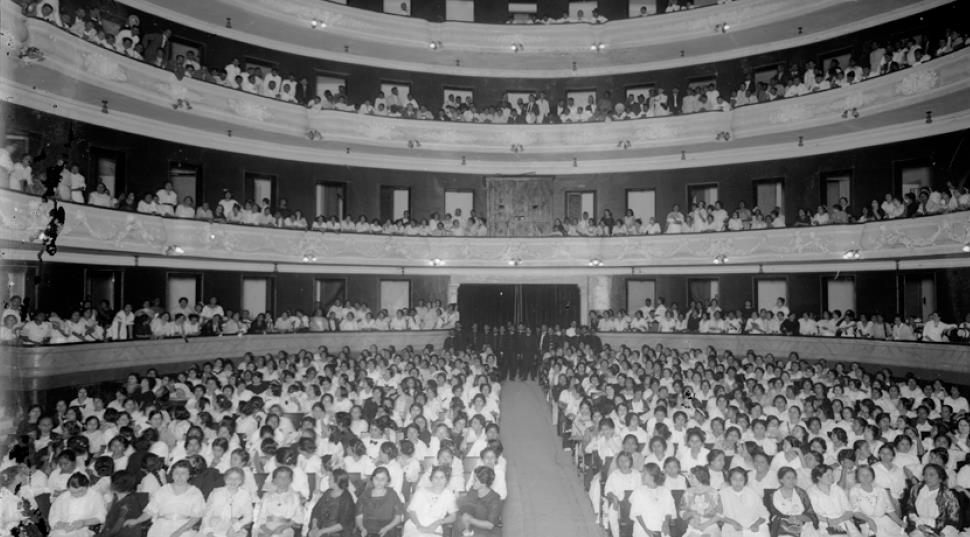 4 El Primer Congreso Feminista.jpg