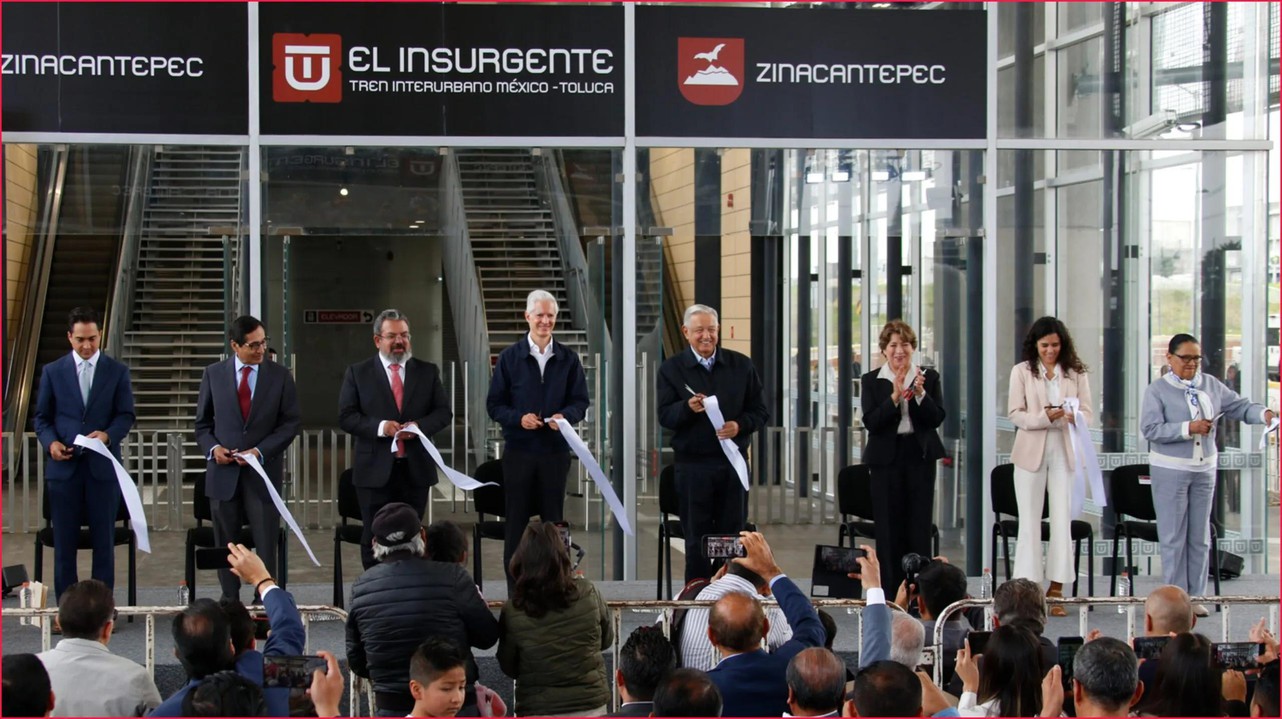 4El presidente de la República Andrés Manuel López Obrador.jpg El presidente de la República Andrés Manuel López Obrador, junto con altos funcionarios del gobierno federal y del Estado de México, corta el listón inaugural de la primera etapa del Tren Interurbano México-Toluca “El Insurgente”. https://elchamuco.com.mx/2023/09/15/primera-etapa-de-el-insurgente-tren-interurbano-mexico-toluca-inicia-operaciones/