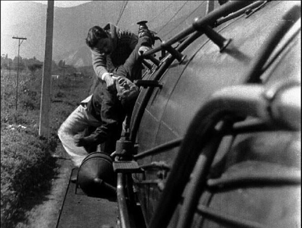cover_article_266_es_ES.jpg Escena de acción a bordo del tren eléctrico “El Mexicano”. Fotogramas de la película “El tren fantasma” (1926). Filmoteca UNAM.