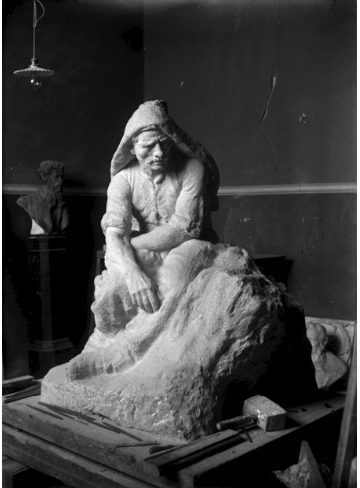 escultura héroe de Nacozari.png Escultura que representa a Jesús García Corona, Héroe de Nacozari. Reproducción autorizada por el INAH.