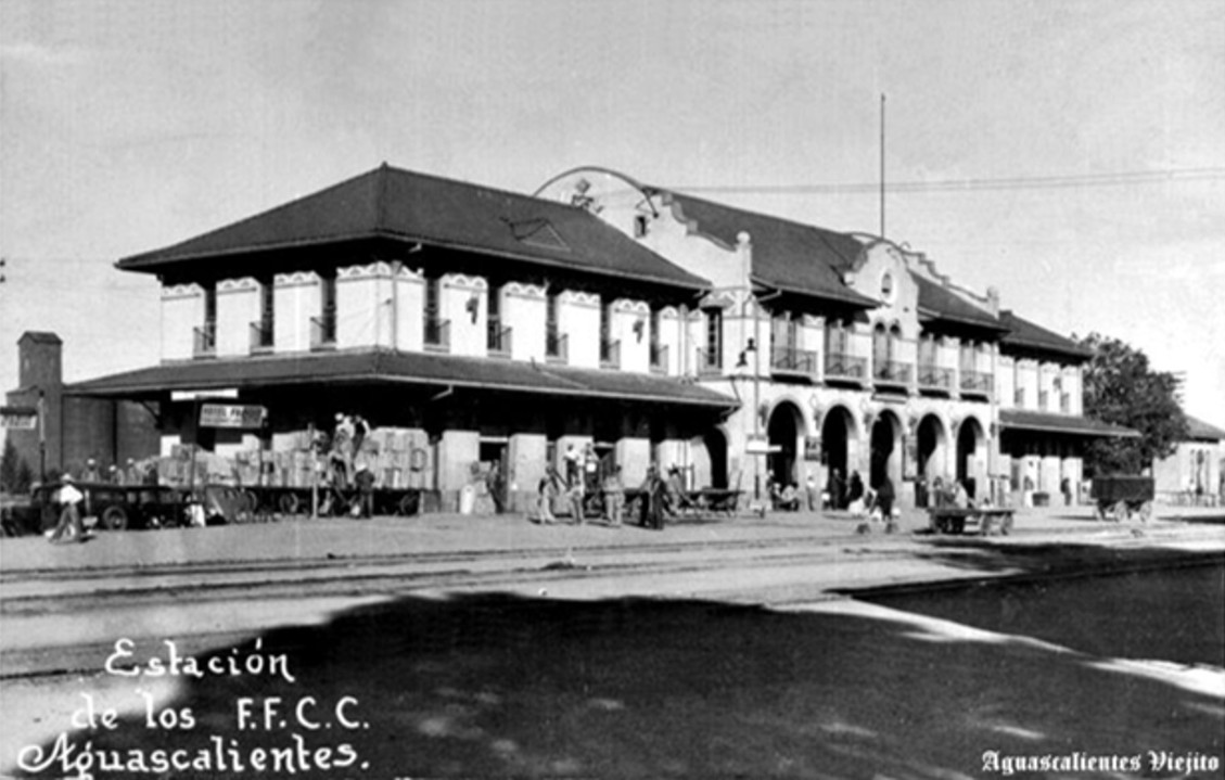 AGUASCALIENTES 05.jpg Estación ferroviaria de Aguascalientes. Centro SCT Aguascalientes.