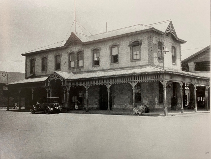 Estación del Ferrocarril Central en terrenos.jpg