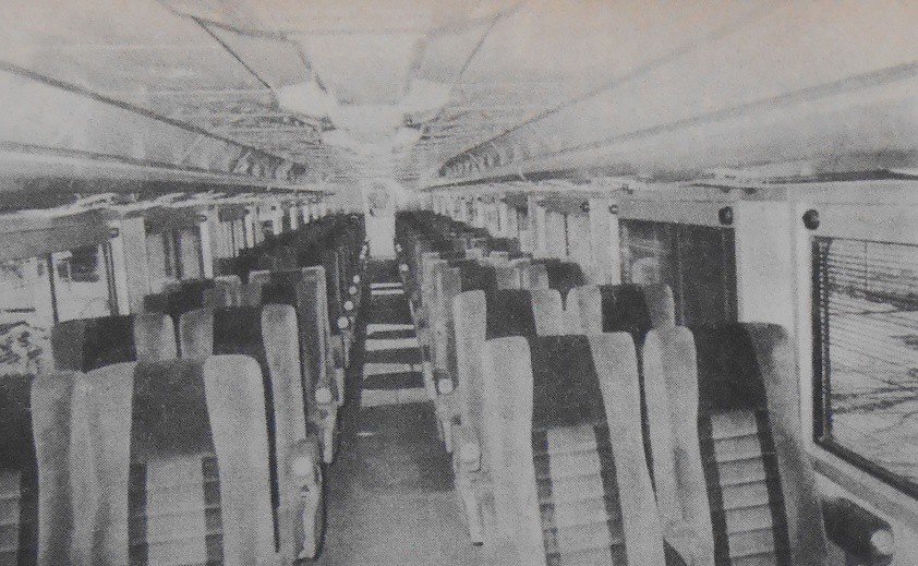 1 Interior del tren El Regiomontano.jpg Interior del tren “El Regiomontano” cuyos asientos fueron diseñados para ofrecer la mayor comodidad a los usuarios. El Universal 9 de abril de 1987.