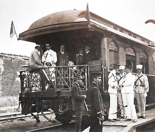 diaz.jpg Don Porfirio Díaz a bordo del Tren Amarillo. Reproducción autorizada por el INAH