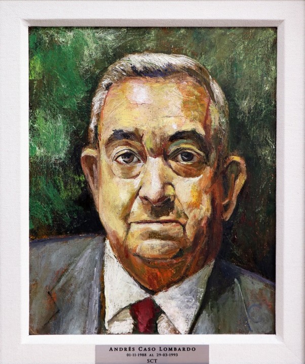 Lic AndrEs Caso.jpg
