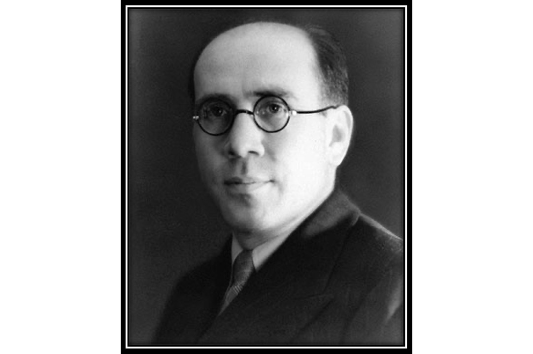 CLEMENTINA 03.jpg Narciso Bassols, jurista y político mexicano, autor de la Ley Agraria (1927); destacó por su abierto apoyo al gobierno republicano español durante la Guerra Civil (1936-1939). https://www.biografiasyvidas.com/biografia/b/bassols.htm