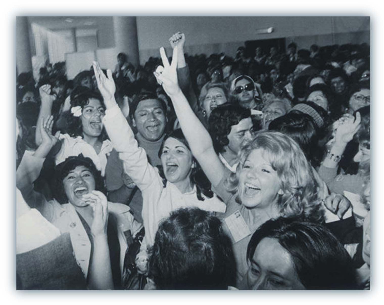 DIA INT MUJER 05 azl.jpg