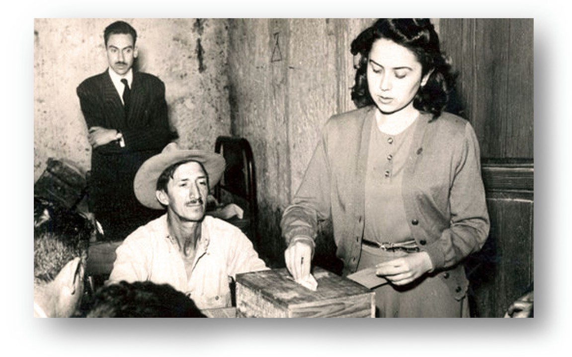 ELVIA PUERTO CARRERO 5.jpg La mujer vota en la elección federal de México