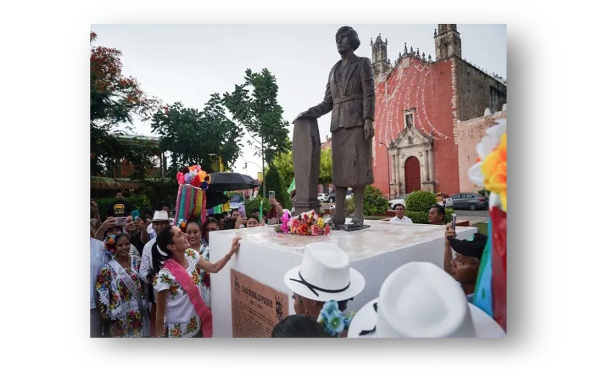 ELVIA PUERTO CARRERO 6.jpg La presidenta Claudia Sheinbaum en el homenaje a Elvia Carrillo Puerto en Yucatán, el 2 de julio de 2023. https://www.e-consulta.com/nota/2023-07-02/nacion/sheinbaum-homenajea-elvia-carrillo-puerto-en-yucatan