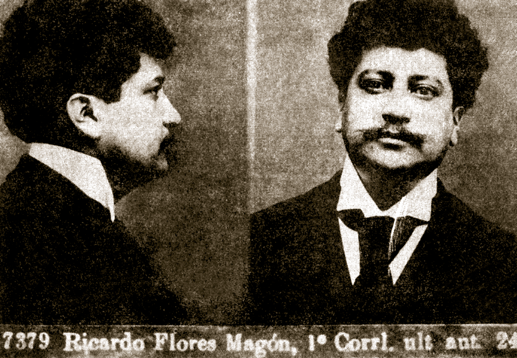 Ricardo Flores Magon estuvo preso en nueve ocasiones.jpg Ricardo Flores Magón estuvo preso en nueve ocasiones en cárceles de México y Estados Unidos. Sin claudicar por ello, a sus ideas ni a su trabajo periodístico, en 1903 fue conducido a la cárcel de Belén, en la Ciudad de México dejando el número y registro fotográfico de su ingreso. Foto recuperada de: Fototeca Nacional INAH.