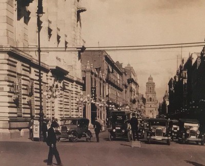 En México, los transportes transformaron definitivamente la vida en las ciudades y el ritmo de sus habitantes.