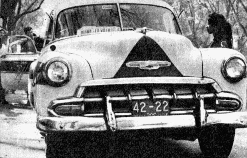 Pesero de la ruta Diana.png Pesero de la ruta Diana-La Villa en los años sesenta. https://www.eluniversal.com.mx/articulo/metropoli/cdmx/2016/06/19/peseros-un-clasico-de-la-ciudad-de-mexico Colección Villasana-Torres.