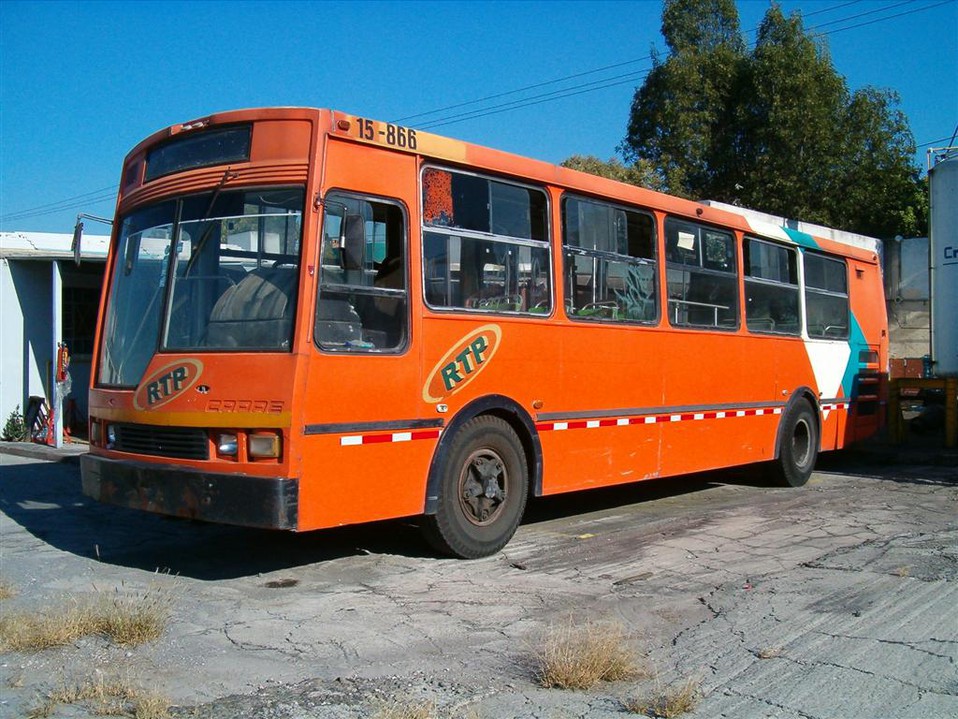 Primeros camiones de la RTP.jpg Primeros camiones de la RTP en vistoso color naranja. https://upload.wikimedia.org/wikipedia/commons/e/e1/CAPRE_Prototipo_Ruta_100_01.jpg