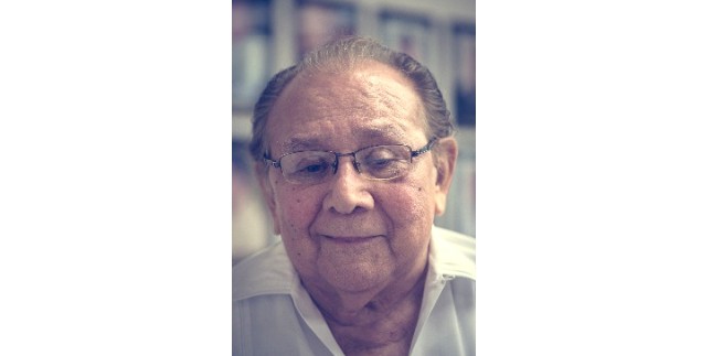 El ingeniero Escalante antiguo trabajador de la SCT.jpg El ingeniero Escalante, antiguo trabajador de la SCT, formó la empresa Constructora Escalante S. A., de C. V., de la cual fue el único administrador. “Me da gusto regresar a mi antigua casa, regresar aquí, después de varios años, a las oficinas de la Secretaría de Comunicaciones y Transportes, al Centro SCT Campeche.”